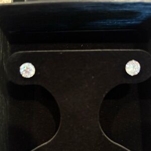 White Topaz Stud Earrings 1.5 ct new